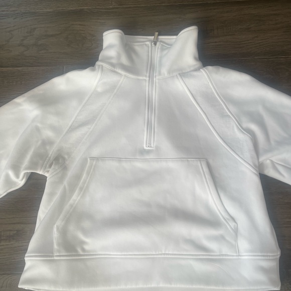 Scuba style half zip crop sweater white L. Worn once, good condition. - Picture 2 of 4